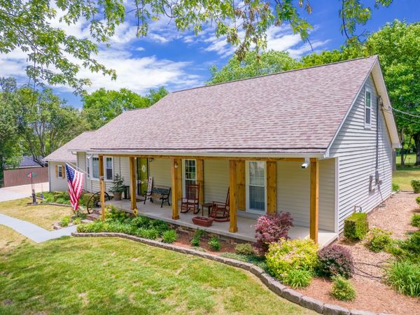 415 Centennial Ave , Lewisburg, TN 37091