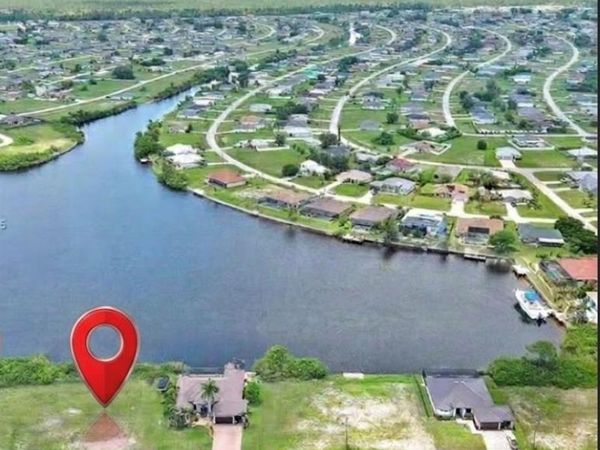 409 NW 24th TER , CAPE CORAL, FL 33993