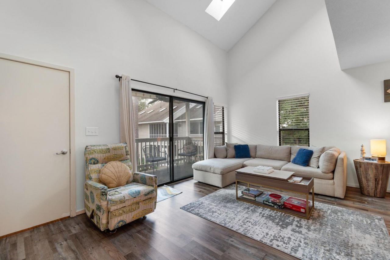 4450 Little River Inn Ln.  Photo 10