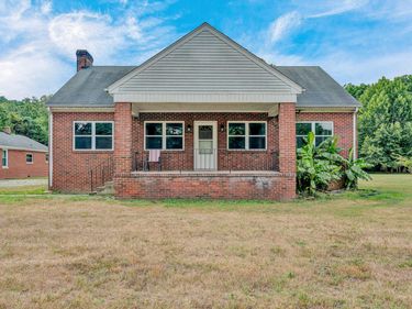 2362 W Riverside DR , Salem, VA 24153