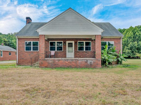 2362 W Riverside DR , Salem, VA 24153