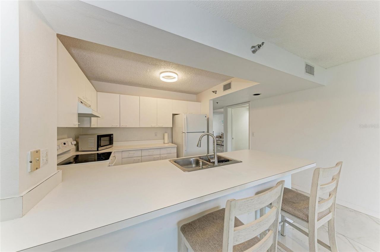 3980 Ironwood Circle , Unit 301, Bradenton, FL 34209 Photo