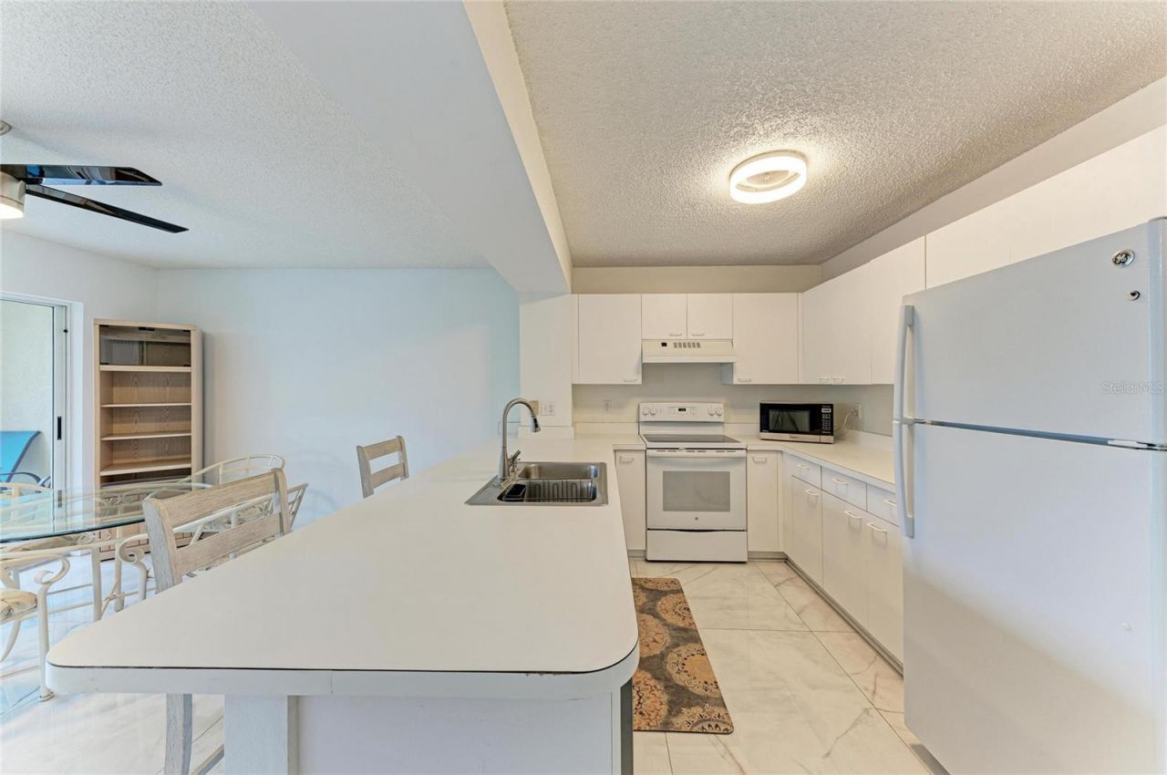 3980 Ironwood Circle , Unit 301, Bradenton, FL 34209 Photo