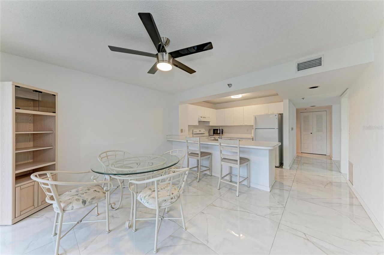 3980 Ironwood Circle , Unit 301, Bradenton, FL 34209 Photo