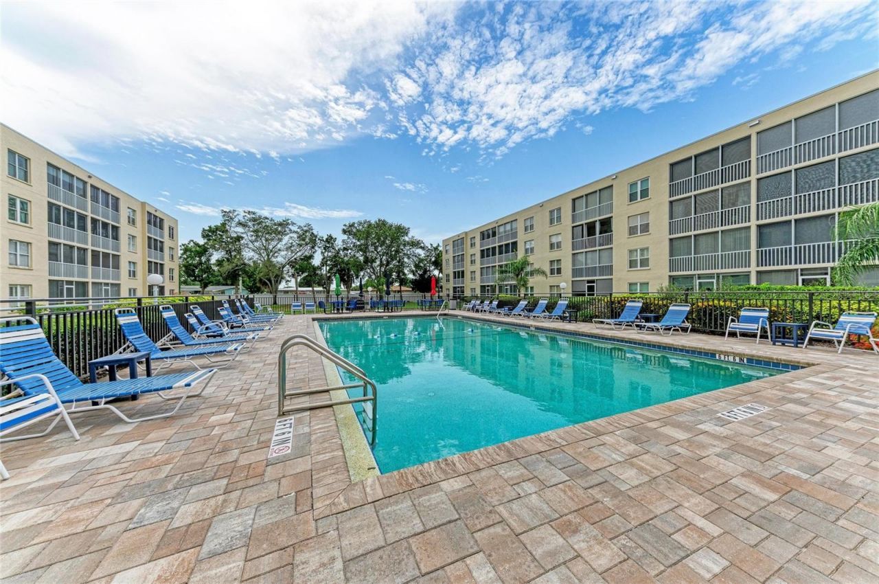 3980 Ironwood Circle , Unit 301, Bradenton, FL 34209 Photo