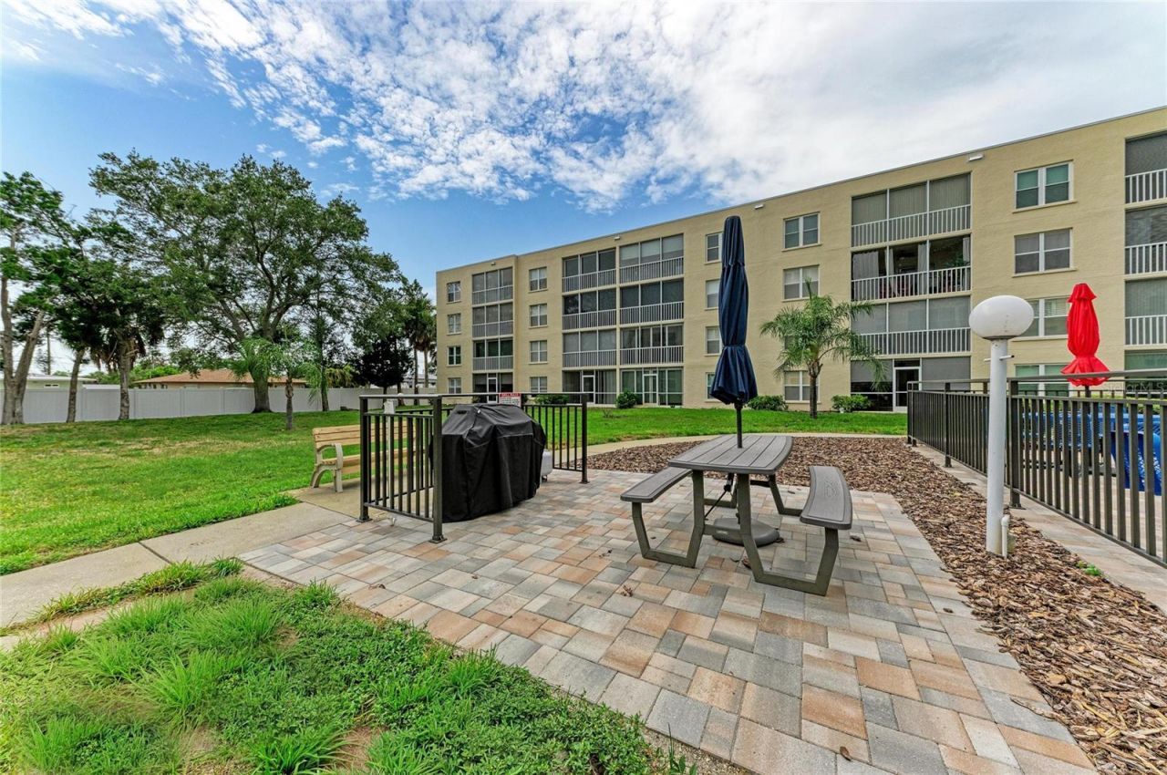 3980 Ironwood Circle , Unit 301, Bradenton, FL 34209 Photo