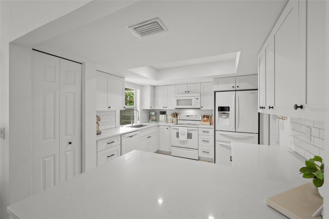 6553 Samoa Drive, Sarasota, FL 34241 Photo