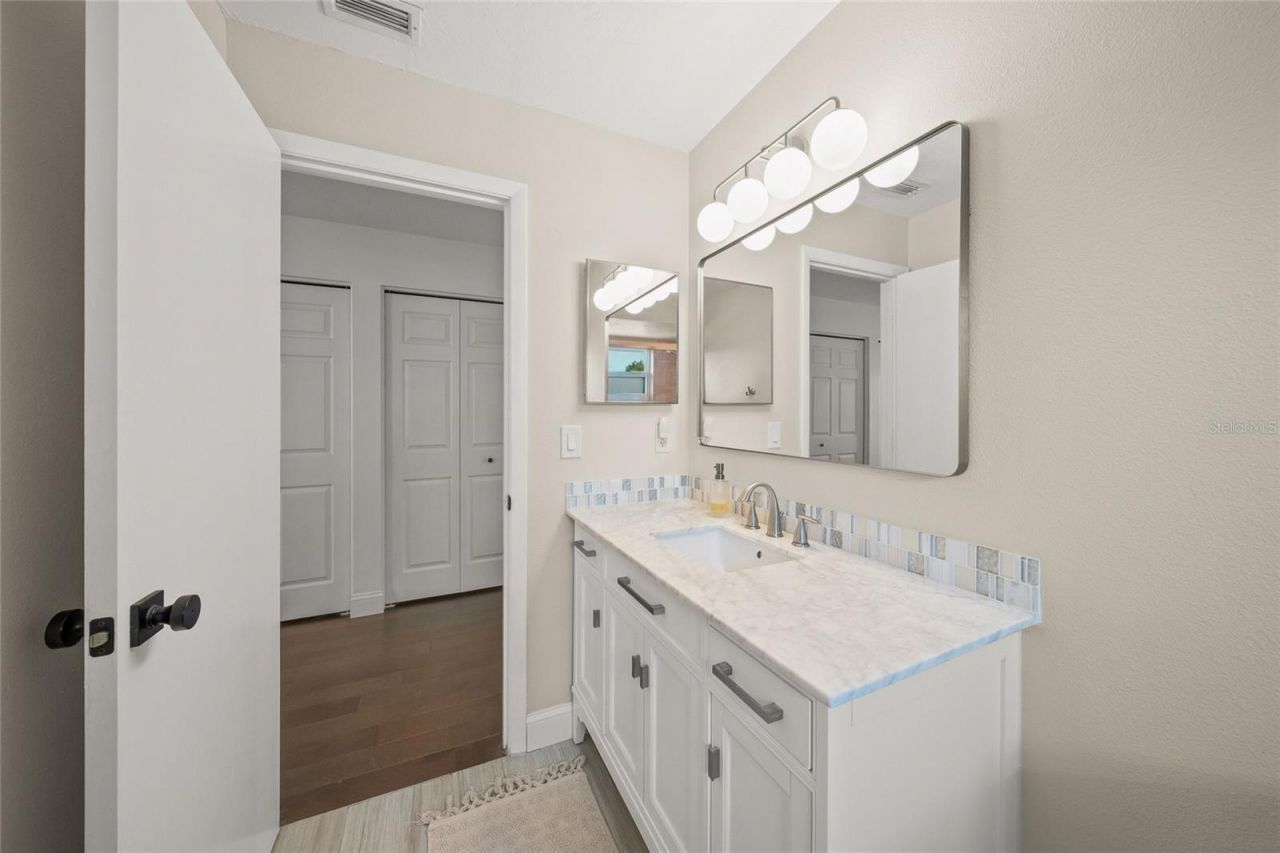 6553 Samoa Drive, Sarasota, FL 34241 Photo