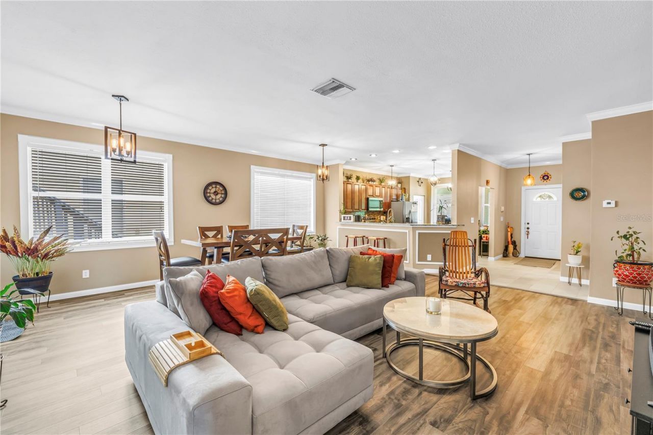 2318 W Cherry Street , Tampa, FL 33607 Photo