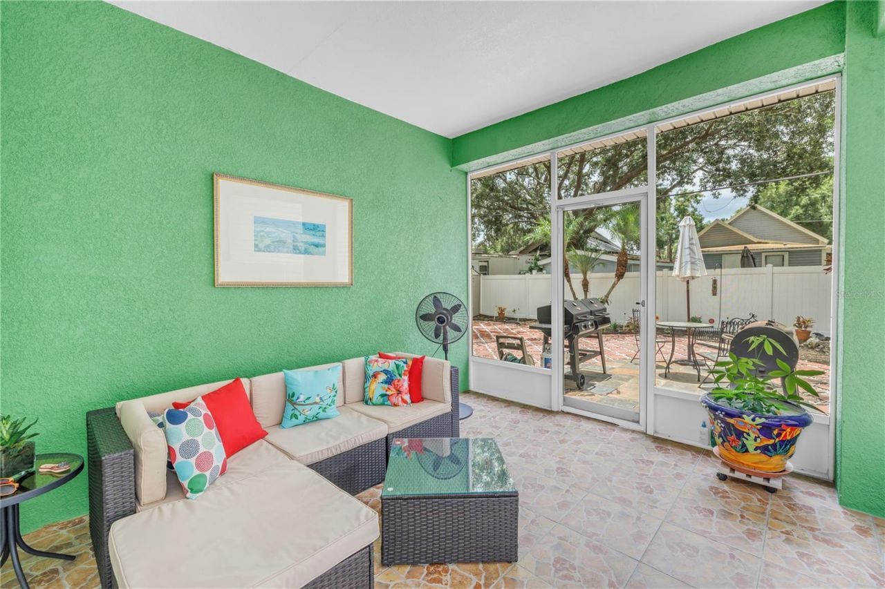2318 W Cherry Street , Tampa, FL 33607 Photo