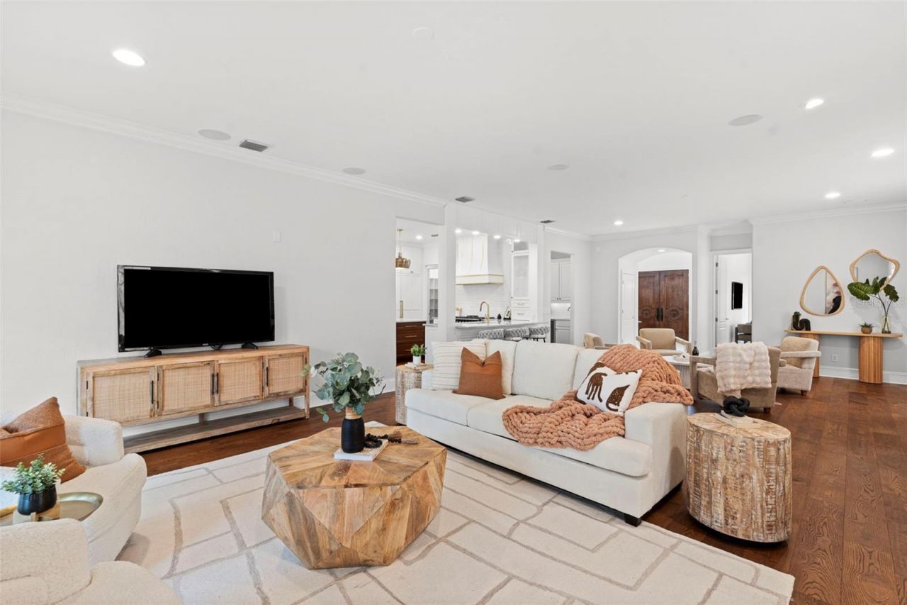 4406 W Azeele Street, Tampa, FL 33609 Photo