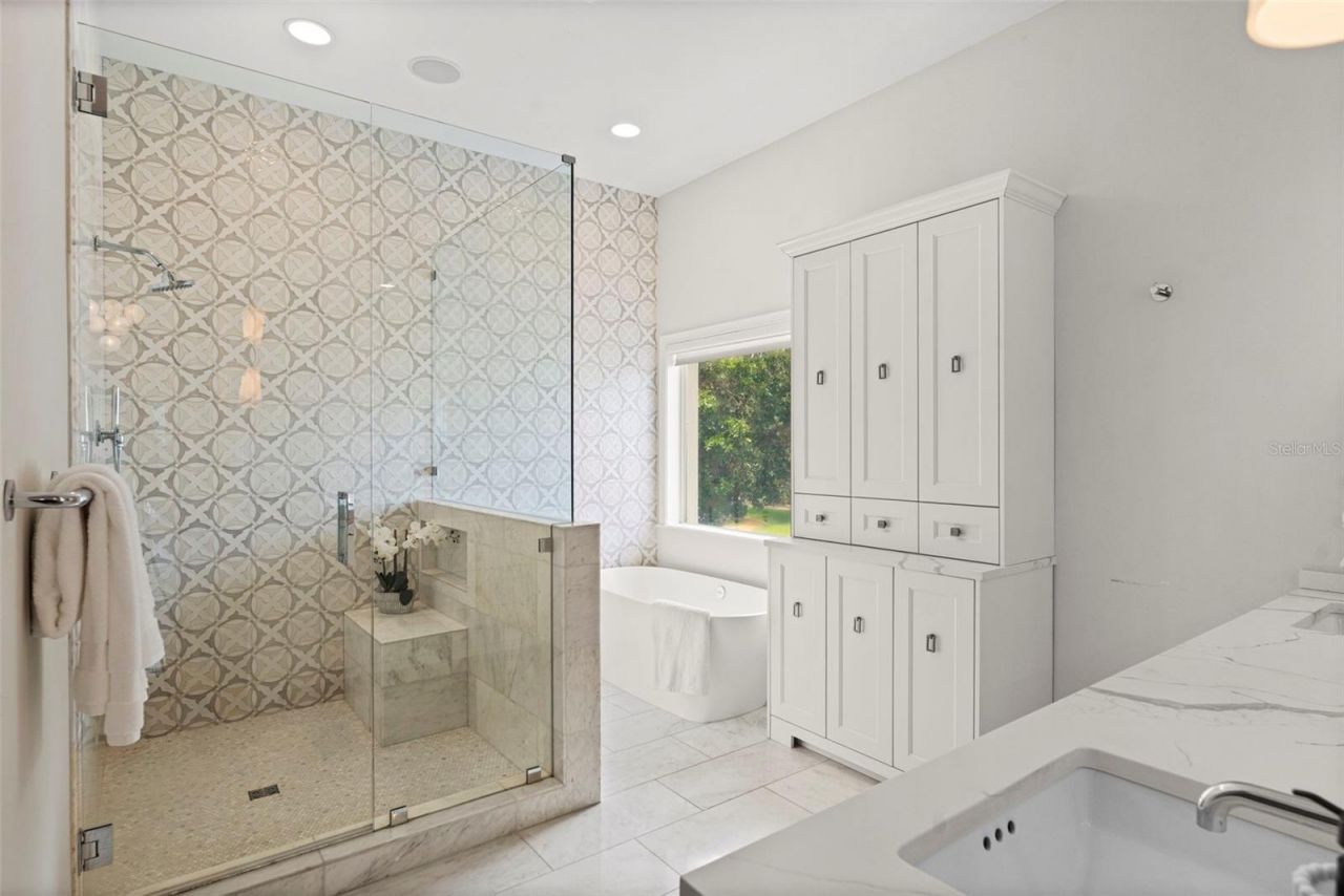 4406 W Azeele Street, Tampa, FL 33609 Photo