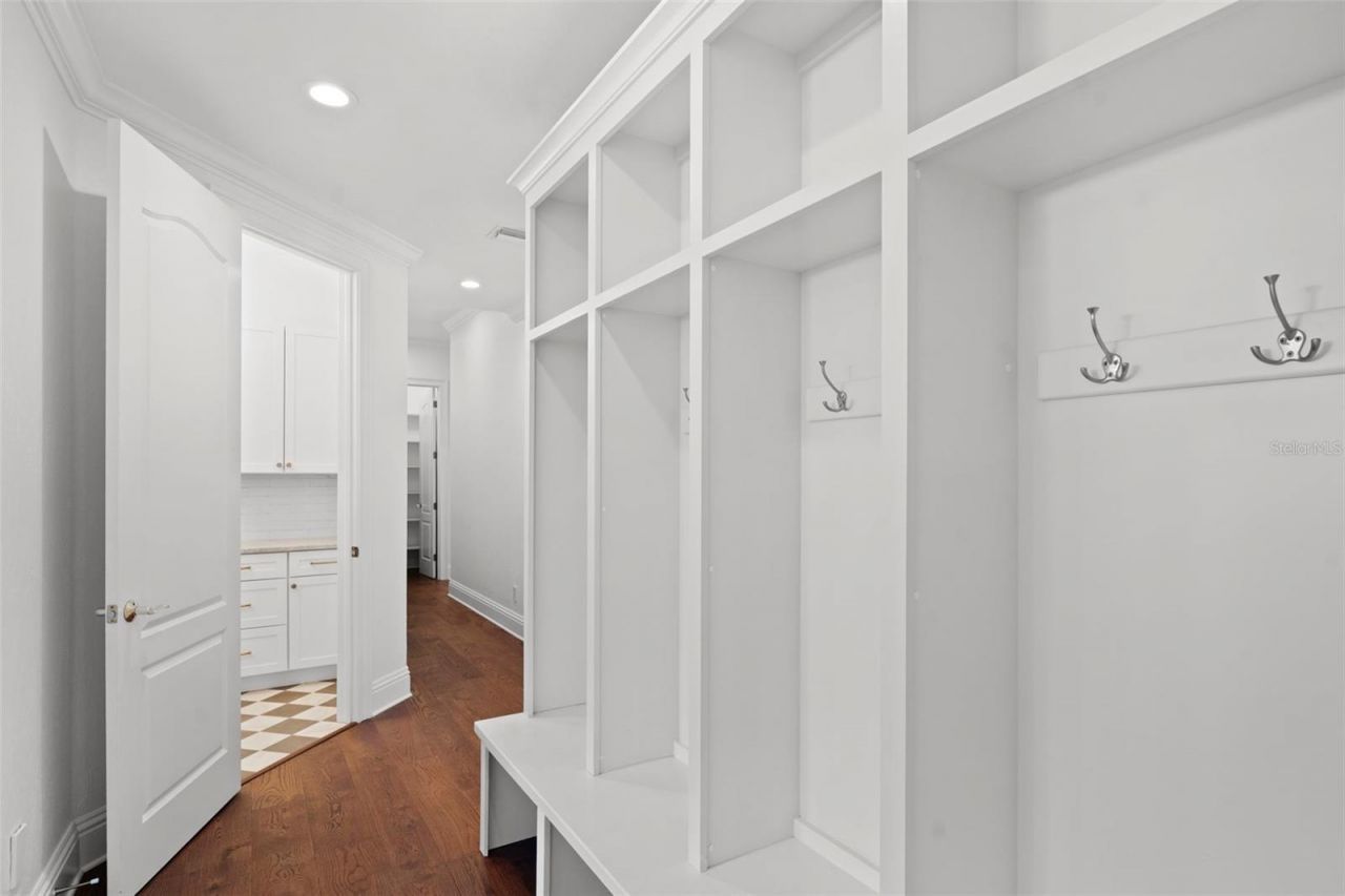 4406 W Azeele Street, Tampa, FL 33609 Photo