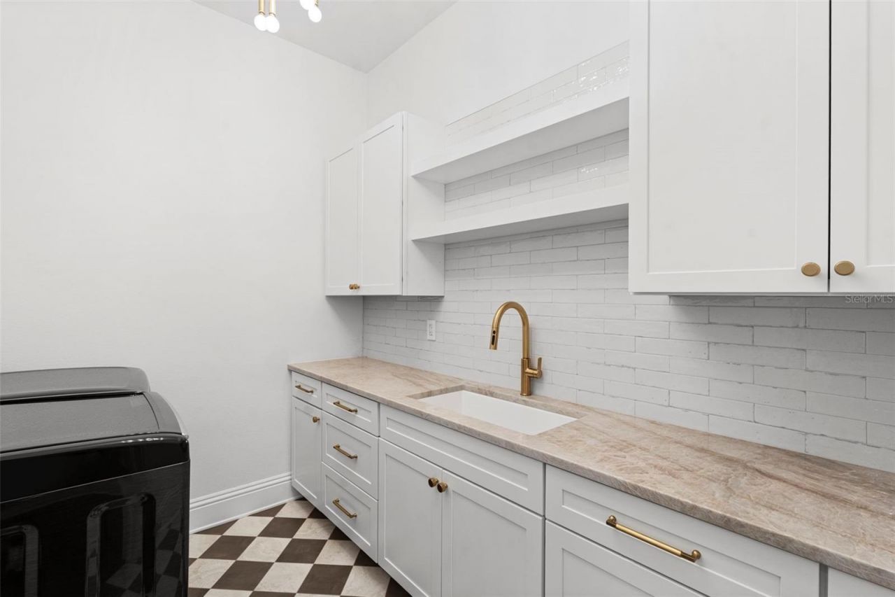 4406 W Azeele Street, Tampa, FL 33609 Photo