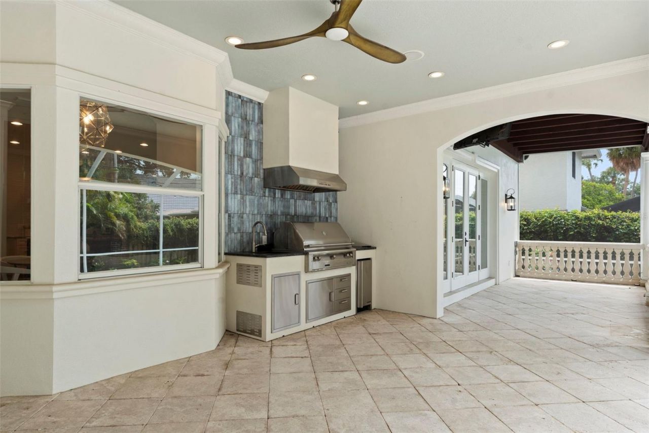 4406 W Azeele Street, Tampa, FL 33609 Photo