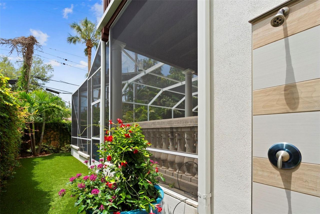 4406 W Azeele Street, Tampa, FL 33609 Photo