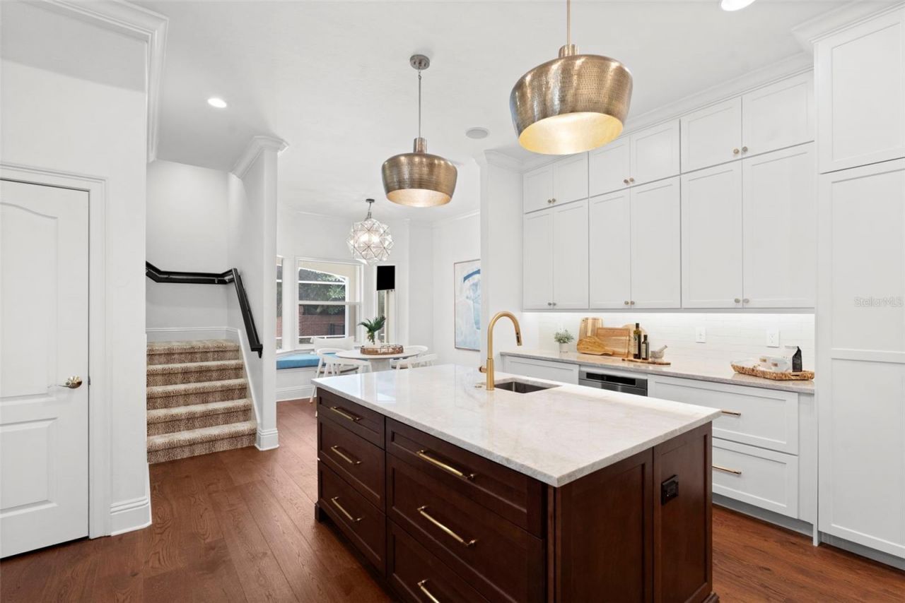 4406 W Azeele Street, Tampa, FL 33609 Photo