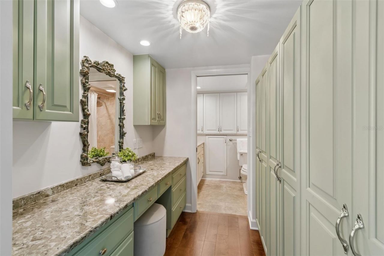 2403 S Ardson Place , Unit 902B, Tampa, FL 33629 Photo