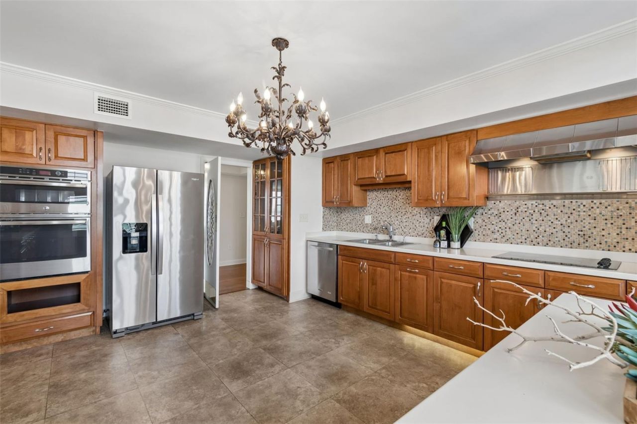 2403 S Ardson Place , Unit 902B, Tampa, FL 33629 Photo