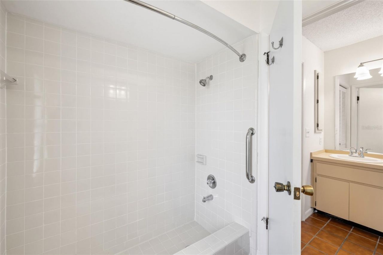 14011 Wolcott Drive , Tampa, FL 33624 Photo