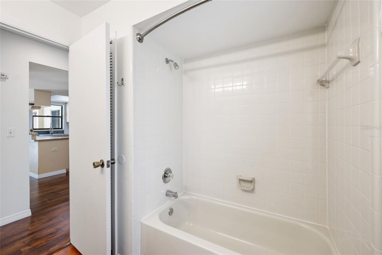 14011 Wolcott Drive , Tampa, FL 33624 Photo