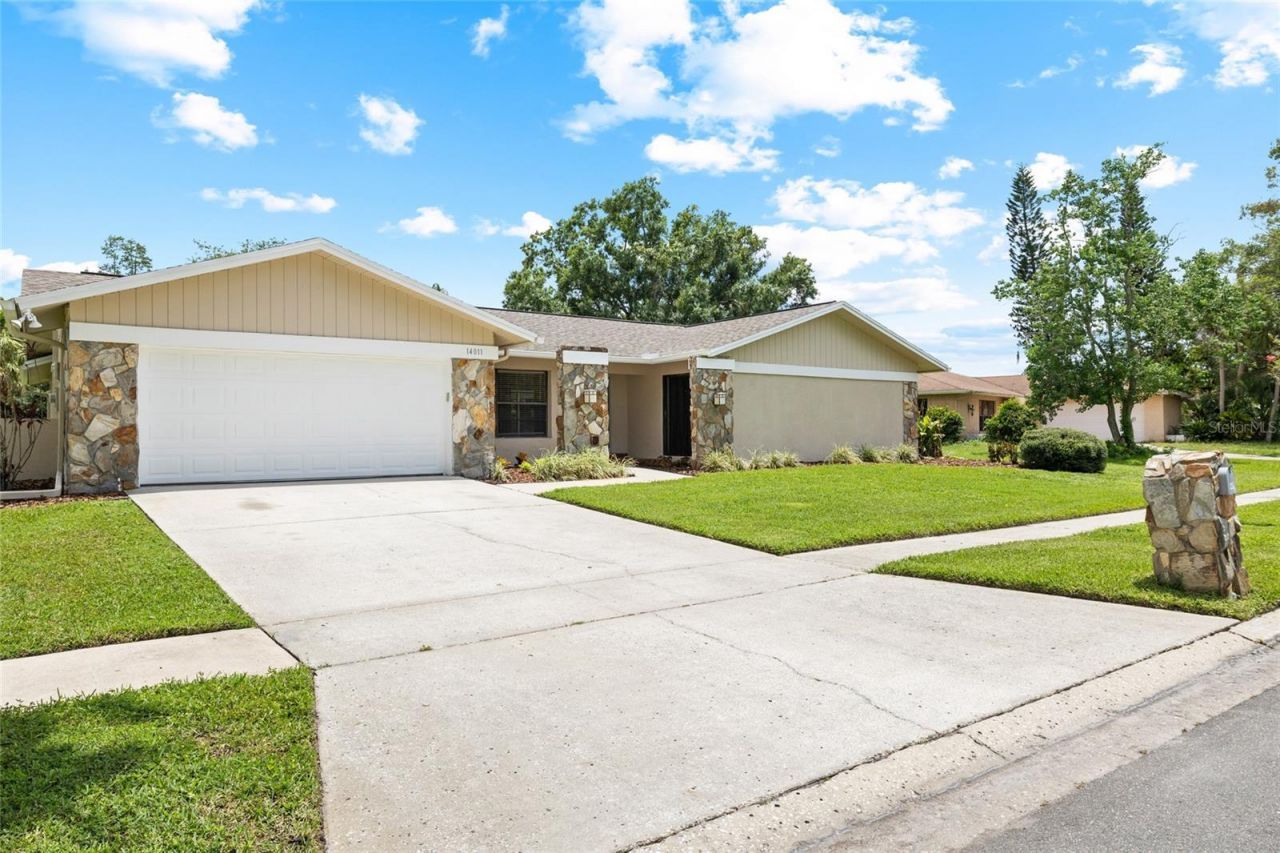 14011 Wolcott Drive , Tampa, FL 33624 Photo