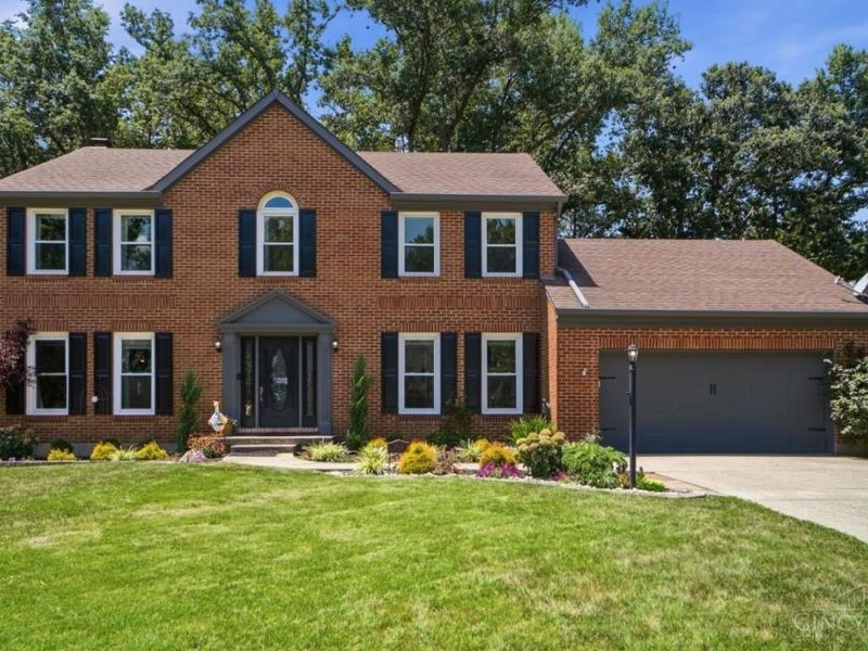9943 McCauly Woods Drive, Sharonville, OH 45241 Photo 2