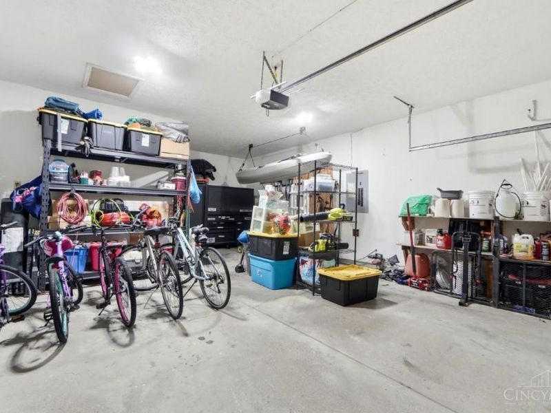 9943 McCauly Woods Drive, Sharonville, OH 45241 Photo 52