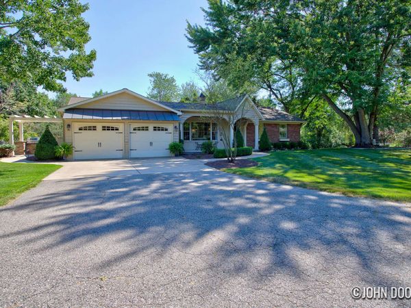 626 SE Spaulding Avenue SE, Ada, MI 49301