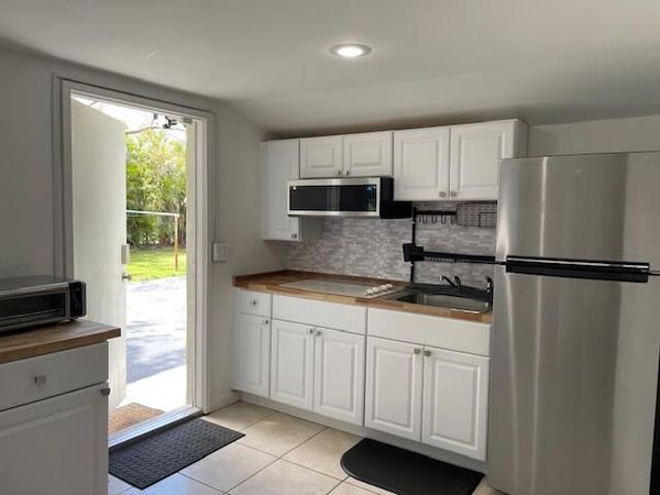 821 SW 13TH Court, Unit 1A, Pompano Beach, FL 33060
