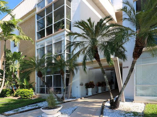 3040 NE 16th Avenue, Unit 308, Oakland Park, FL 33334