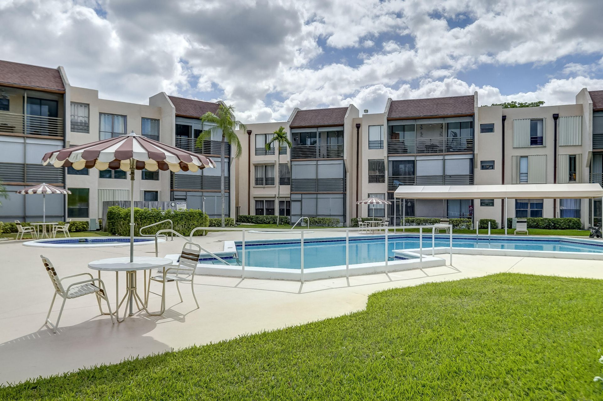 6751 N University Drive, Unit 302, Tamarac, FL 33321 Photo