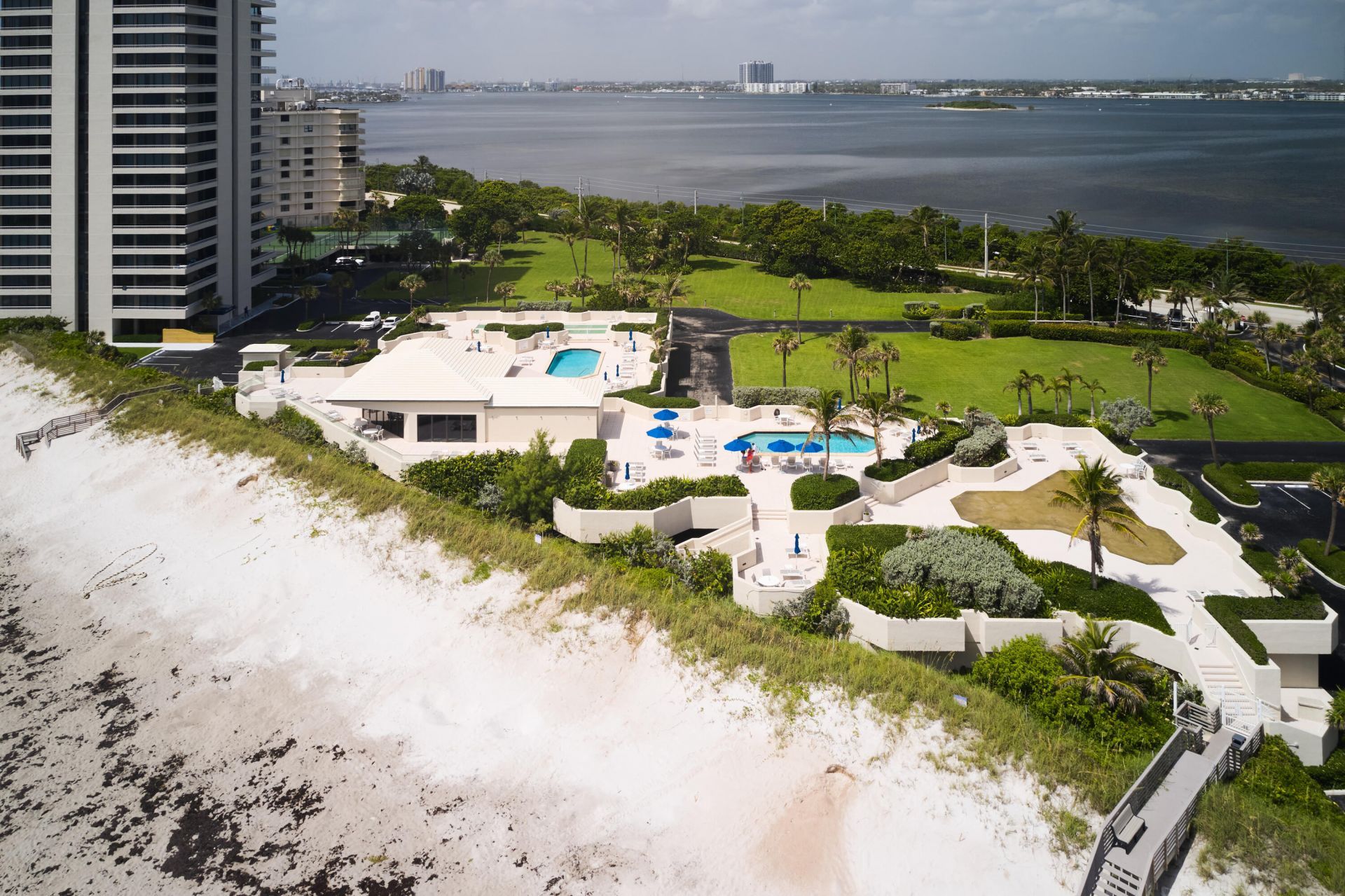 5550 N Ocean Drive, Unit 9D, Singer Island, FL 33404 Photo