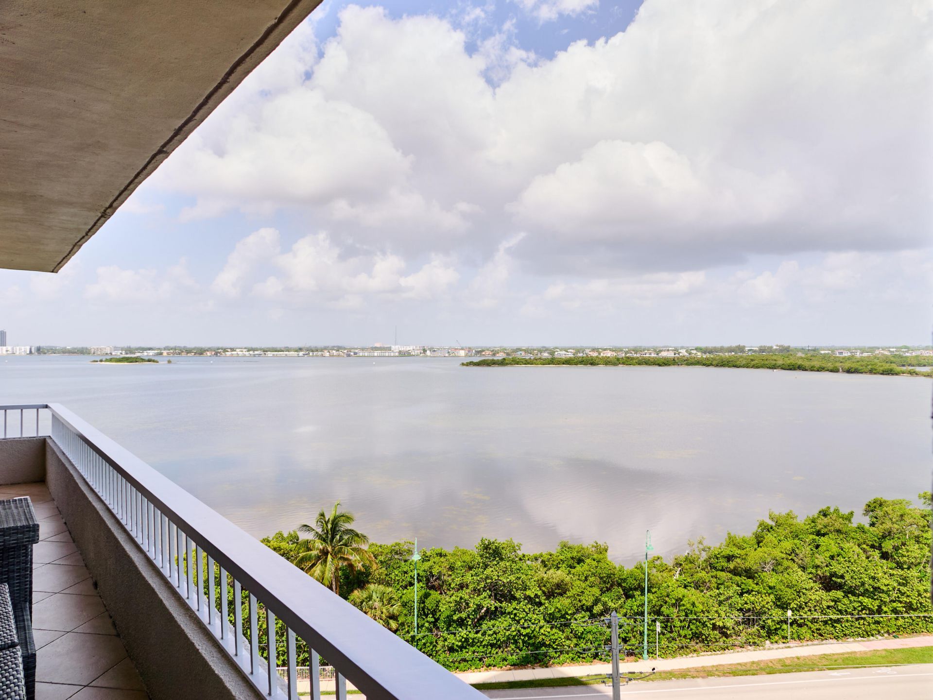 5550 N Ocean Drive, Unit 9D, Singer Island, FL 33404 Photo
