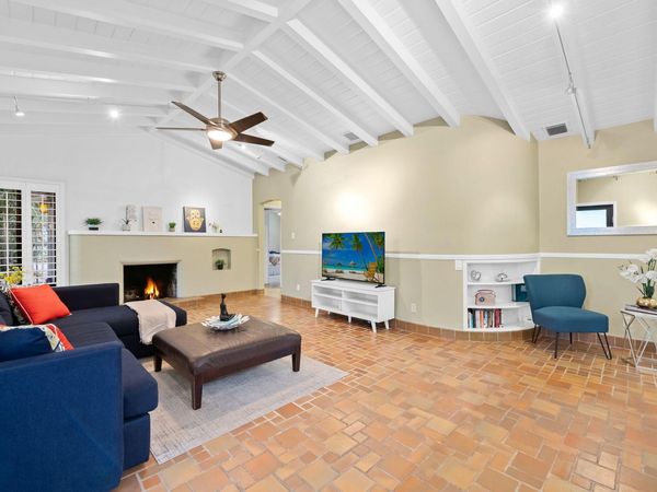 222 SE 16th Avenue, Fort Lauderdale, FL 33301