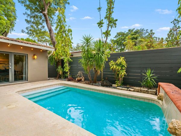 222 SE 16th Avenue, Fort Lauderdale, FL 33301