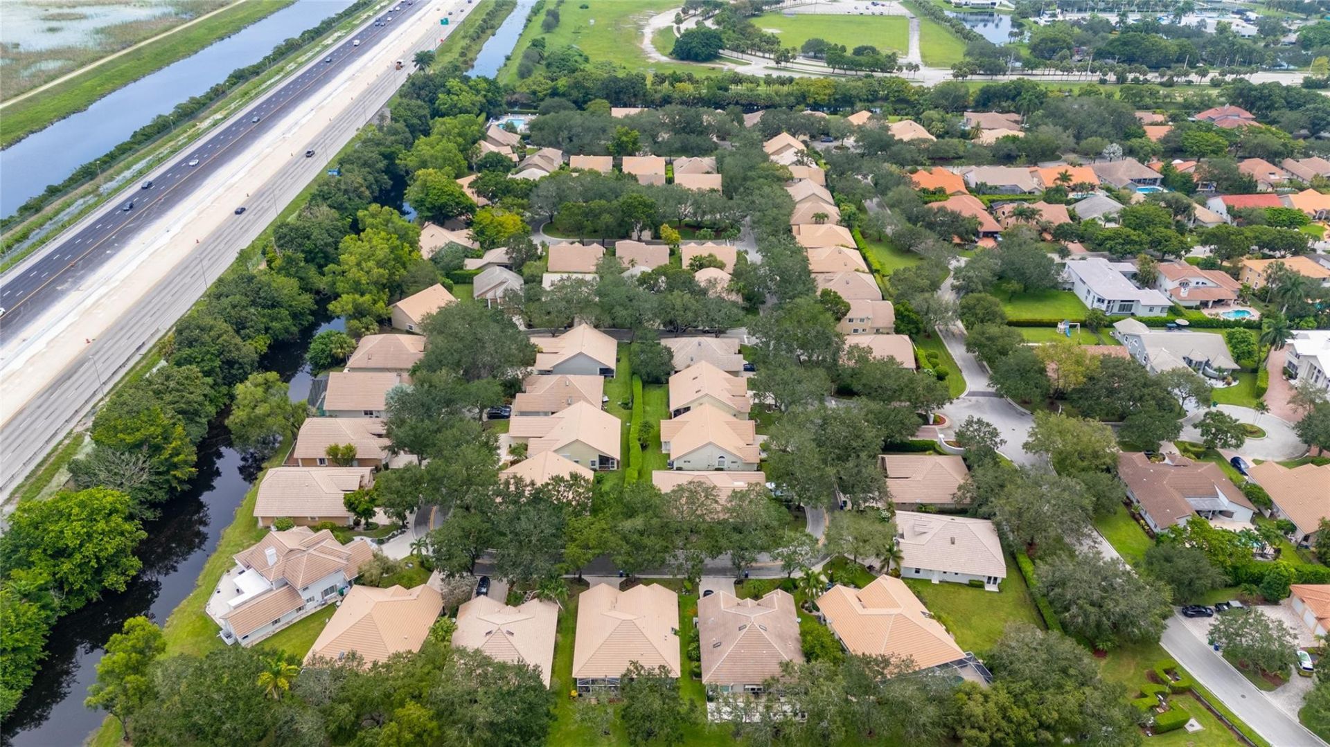 2075 NW 127th Terrace, Coral Springs, FL 33071 Photo