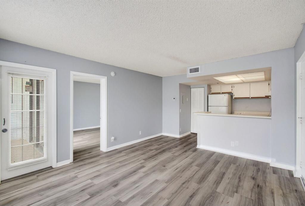 752 Executive Center Drive, Unit 110, West Palm Beach, FL 33401 Photo