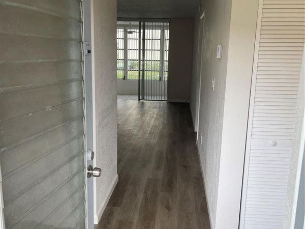 3099 NW 48TH Avenue, Unit 157, Lauderdale Lakes, FL 33313