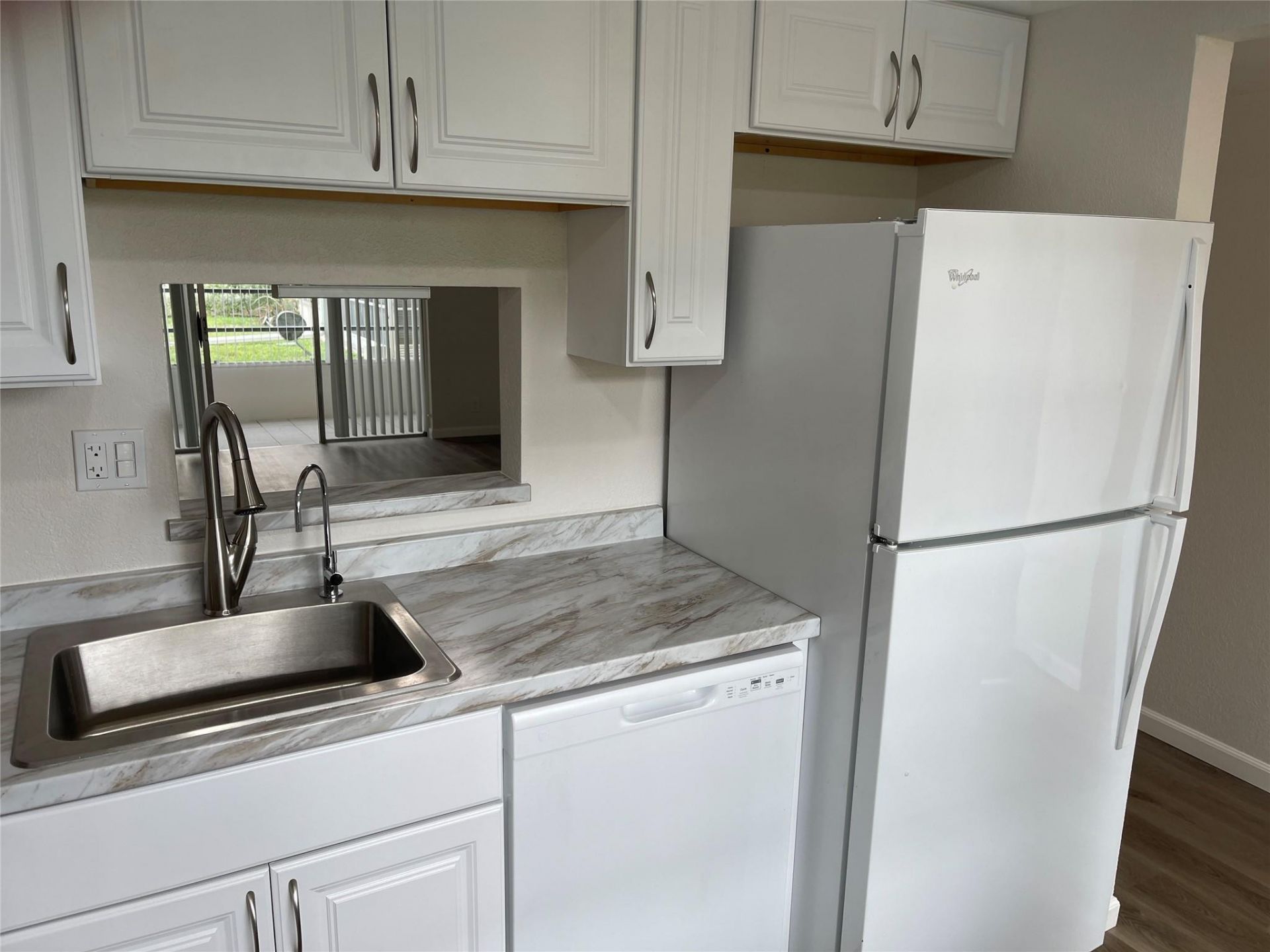 3099 NW 48th Avenue, Unit 157, Lauderdale Lakes, FL 33313 Photo