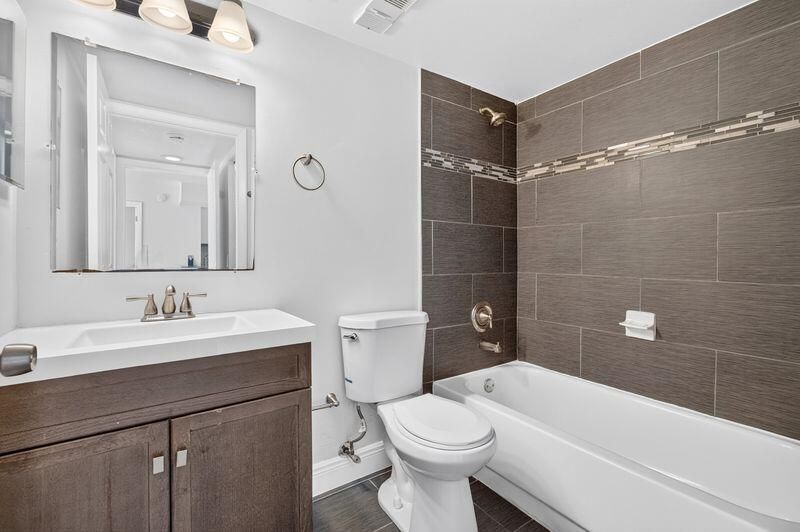 706 Executive Center Drive, Unit 23, West Palm Beach, FL 33401 Photo