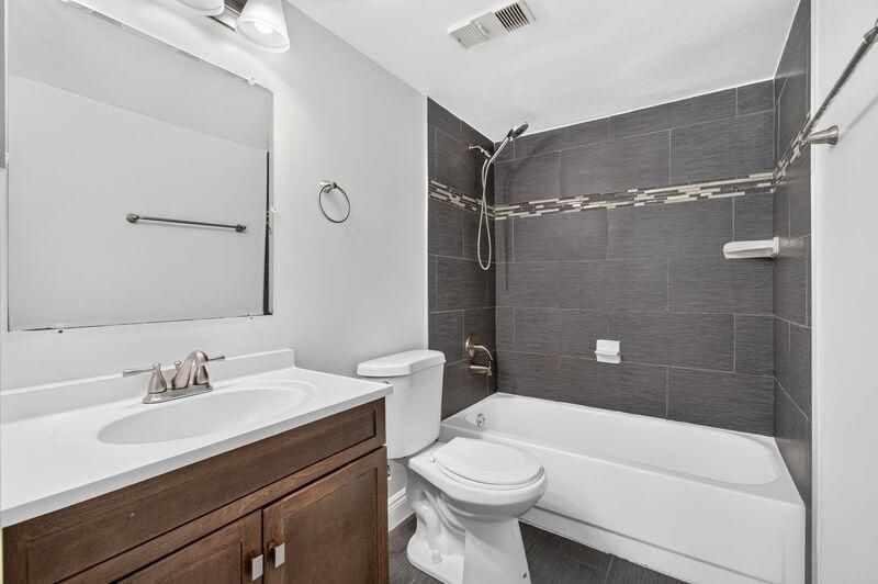 706 Executive Center Drive, Unit 23, West Palm Beach, FL 33401 Photo