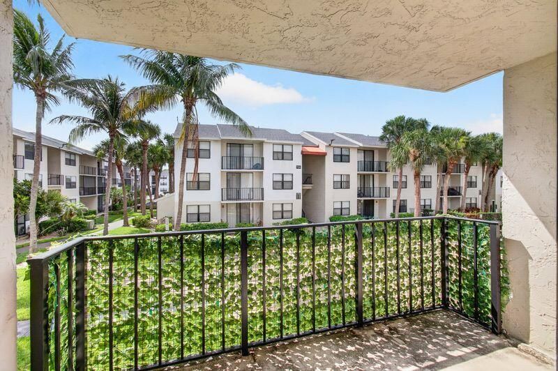 706 Executive Center Drive, Unit 23, West Palm Beach, FL 33401 Photo