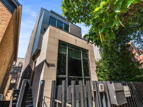 1620 W Pierce Avenue , Chicago, IL 60622