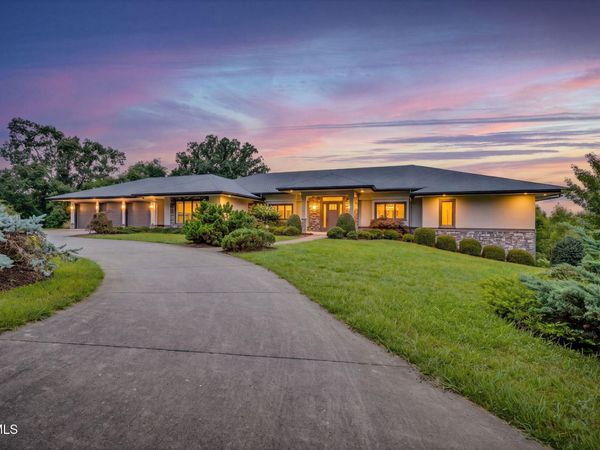 5855 Chestnut Ridge Road, Kingsport, TN 37664