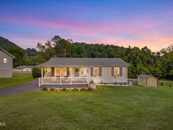 18160 Ridgeview Drive, Abingdon, VA 24211