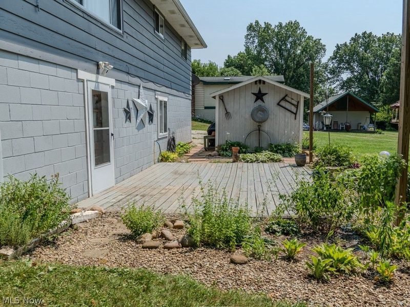 9811 Bellhaven Avenue NW, Uniontown, OH 44685 Photo 11