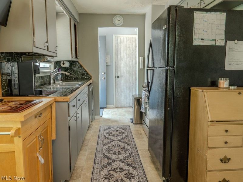 9811 Bellhaven Avenue NW, Uniontown, OH 44685 Photo 16