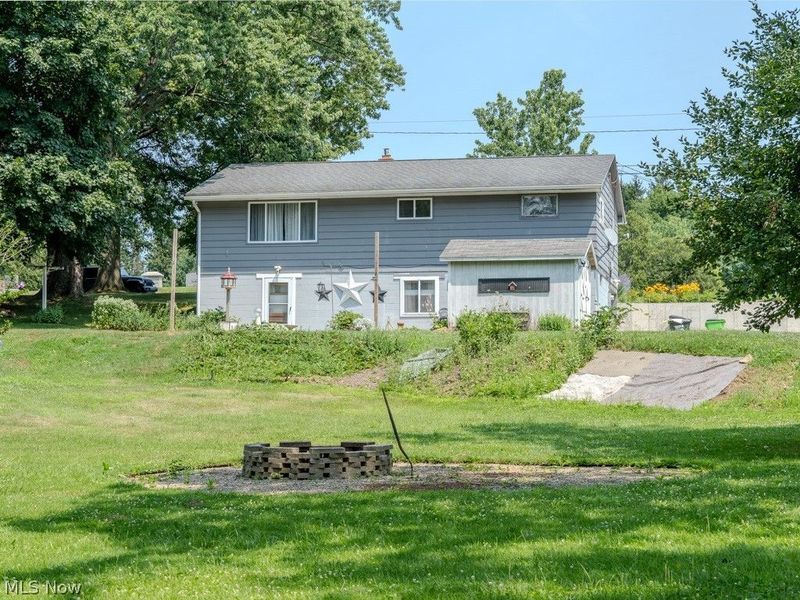9811 Bellhaven Avenue NW, Uniontown, OH 44685 Photo 8