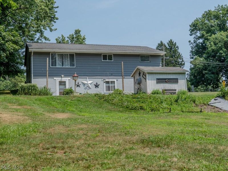 9811 Bellhaven Avenue NW, Uniontown, OH 44685 Photo 9